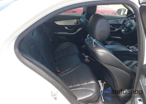 2016 Mercedes-Benz C 300 4Matic/Luxury 4Matic/Sport 4Matic из США, поврежденный, VIN 55SWF4KB7GU100119